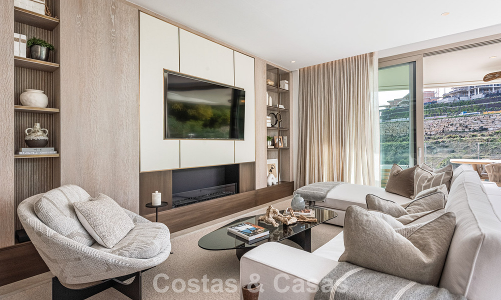 Appartement supérieur avec jardin et vue panoramique sur la mer à vendre à La Quinta, Marbella - Benahavis 780723