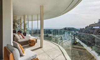 Appartement supérieur avec jardin et vue panoramique sur la mer à vendre à La Quinta, Marbella - Benahavis 780731 