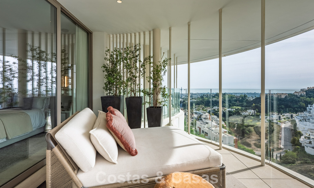 Appartement supérieur avec jardin et vue panoramique sur la mer à vendre à La Quinta, Marbella - Benahavis 780732