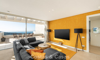 Penthouse moderne, prêt à emménager, avec vue sur la mer, à vendre, dans une resort de luxe près de Marbella 780748 