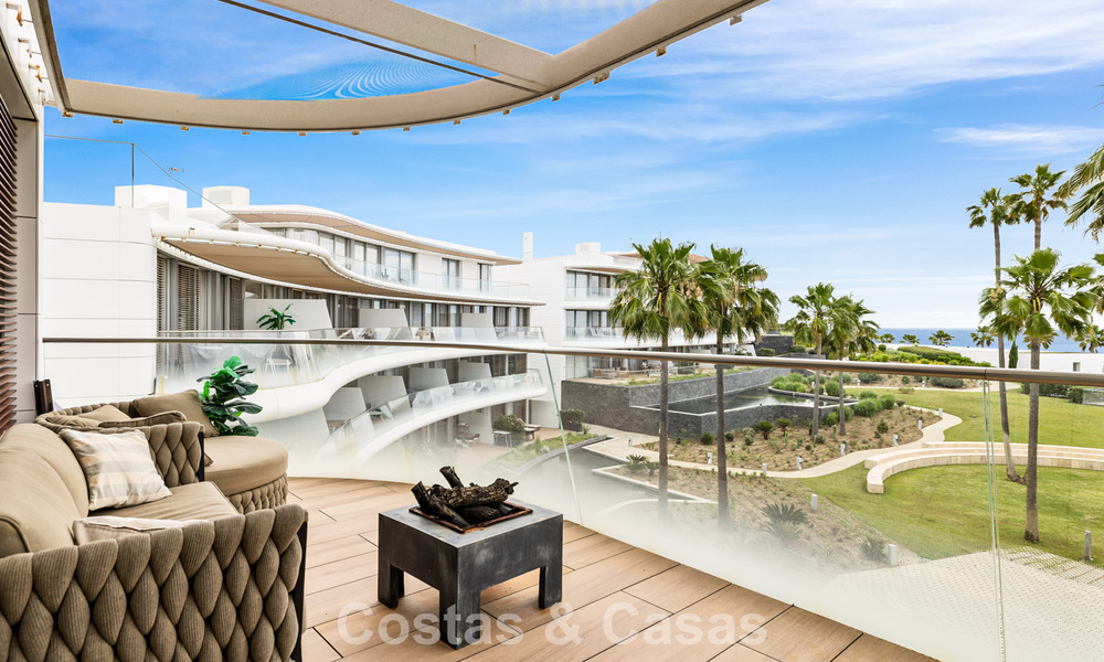 Appartement luxueux et moderne avec vue sur la mer à vendre directement sur la plage à Estepona, Costa del Sol 780770