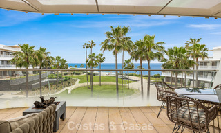 Appartement luxueux et moderne avec vue sur la mer à vendre directement sur la plage à Estepona, Costa del Sol 780772 