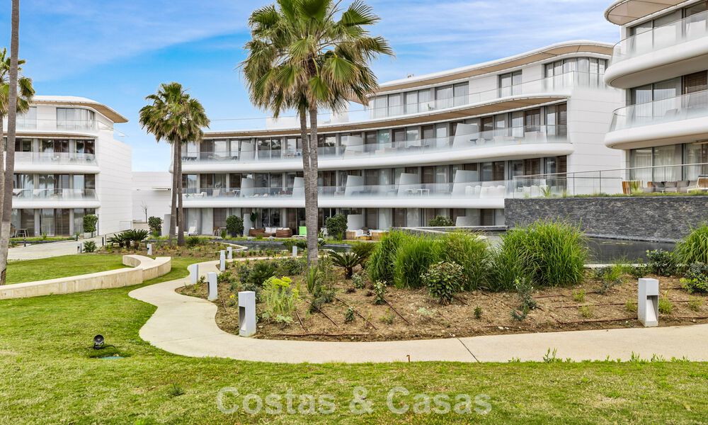 Appartement luxueux et moderne avec vue sur la mer à vendre directement sur la plage à Estepona, Costa del Sol 780774