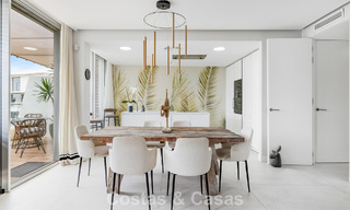 Appartement luxueux et moderne avec vue sur la mer à vendre directement sur la plage à Estepona, Costa del Sol 780777 