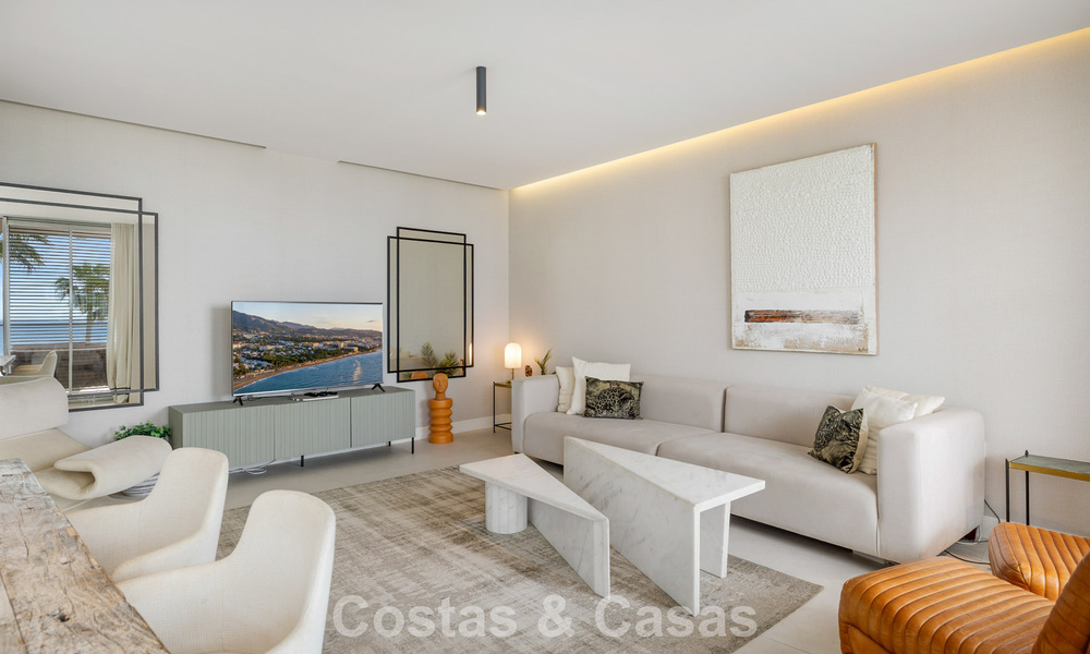 Appartement luxueux et moderne avec vue sur la mer à vendre directement sur la plage à Estepona, Costa del Sol 780799