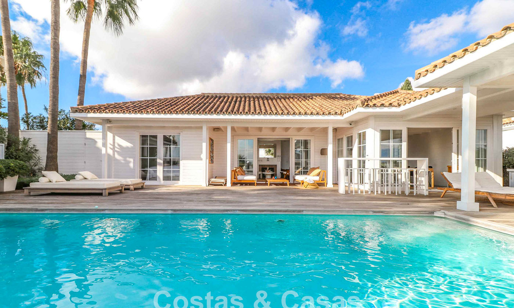 Villa méditerranéenne de plain-pied, prête à emménager, à vendre, dans un quartier de golf de Benahavis - Marbella 780811