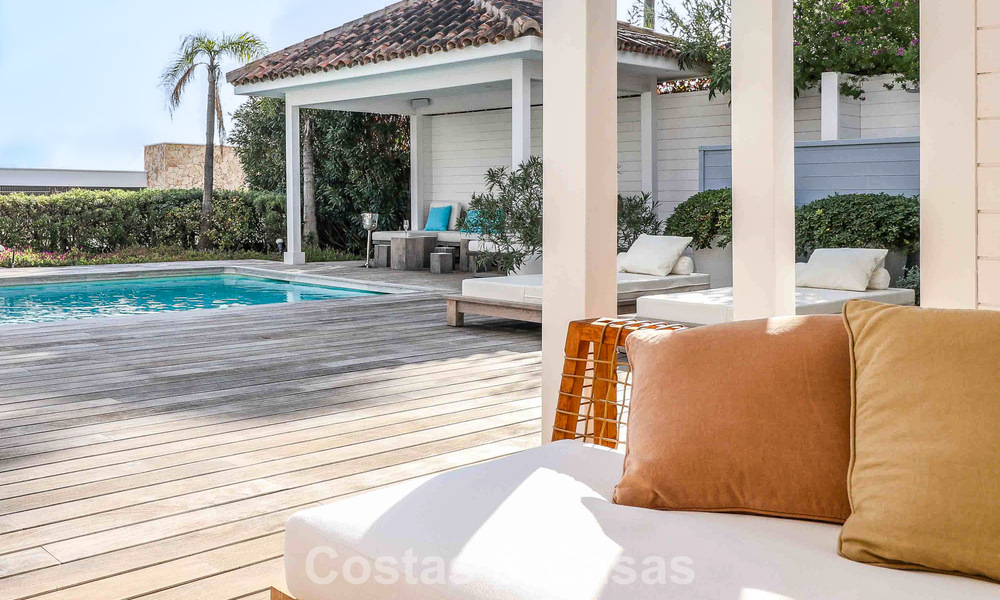 Villa méditerranéenne de plain-pied, prête à emménager, à vendre, dans un quartier de golf de Benahavis - Marbella 780812