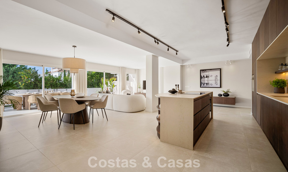 Maison de ville rénovée à vendre dans l'enclave de golf populaire d'Aloha Golf, Nueva Andalucia, Marbella 780854