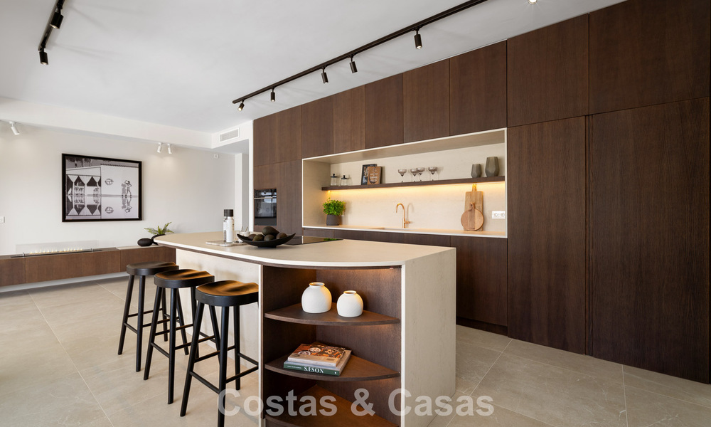 Maison de ville rénovée à vendre dans l'enclave de golf populaire d'Aloha Golf, Nueva Andalucia, Marbella 780856