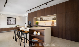 Maison de ville rénovée à vendre dans l'enclave de golf populaire d'Aloha Golf, Nueva Andalucia, Marbella 780856 