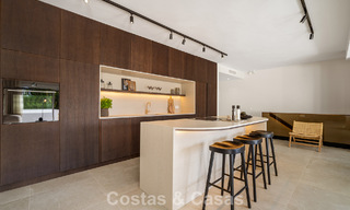Maison de ville rénovée à vendre dans l'enclave de golf populaire d'Aloha Golf, Nueva Andalucia, Marbella 780858 