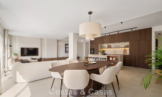 Maison de ville rénovée à vendre dans l'enclave de golf populaire d'Aloha Golf, Nueva Andalucia, Marbella 780862 