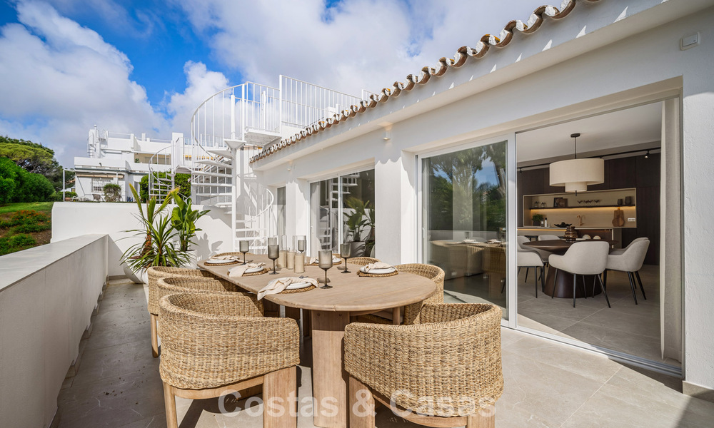 Maison de ville rénovée à vendre dans l'enclave de golf populaire d'Aloha Golf, Nueva Andalucia, Marbella 780865