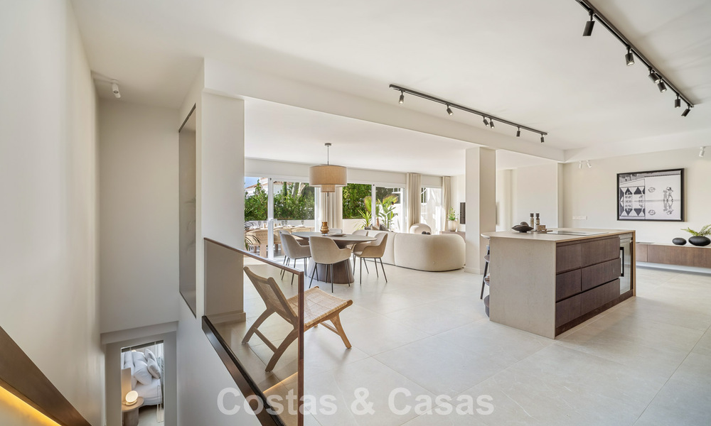 Maison de ville rénovée à vendre dans l'enclave de golf populaire d'Aloha Golf, Nueva Andalucia, Marbella 780872