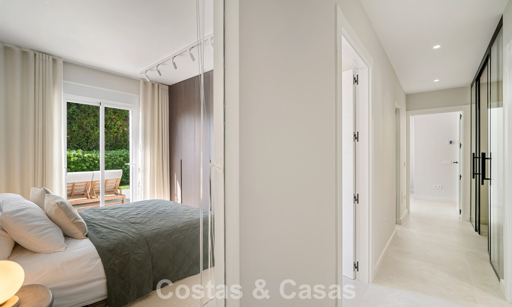 Maison de ville rénovée à vendre dans l'enclave de golf populaire d'Aloha Golf, Nueva Andalucia, Marbella 780873