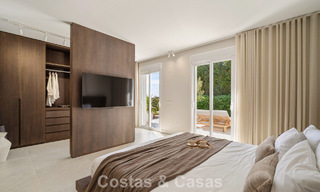 Maison de ville rénovée à vendre dans l'enclave de golf populaire d'Aloha Golf, Nueva Andalucia, Marbella 780877 