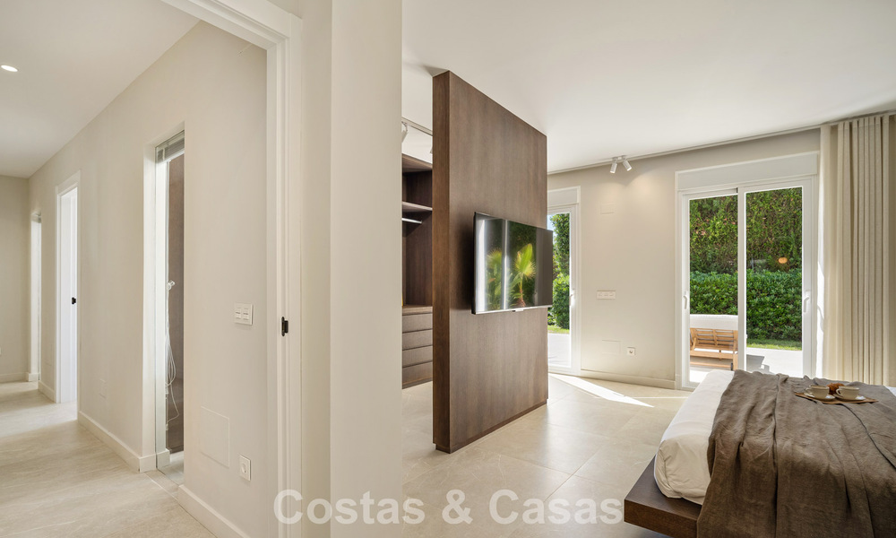 Maison de ville rénovée à vendre dans l'enclave de golf populaire d'Aloha Golf, Nueva Andalucia, Marbella 780884