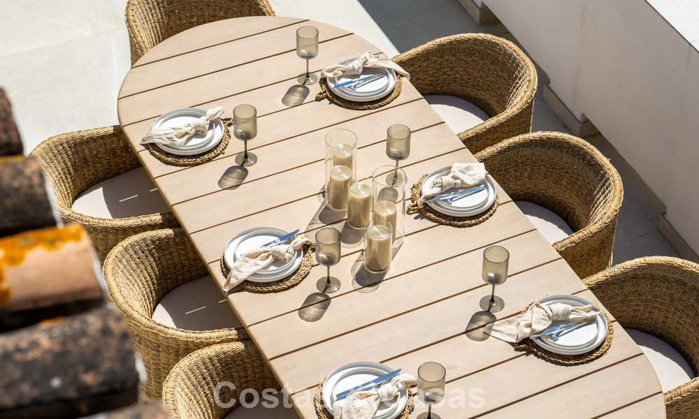 Maison de ville rénovée à vendre dans l'enclave de golf populaire d'Aloha Golf, Nueva Andalucia, Marbella 780898