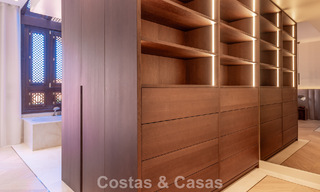 Luxueuse maison de ville rénovée de style méditerranéen à vendre sur le Golden Mile de Marbella 782950 