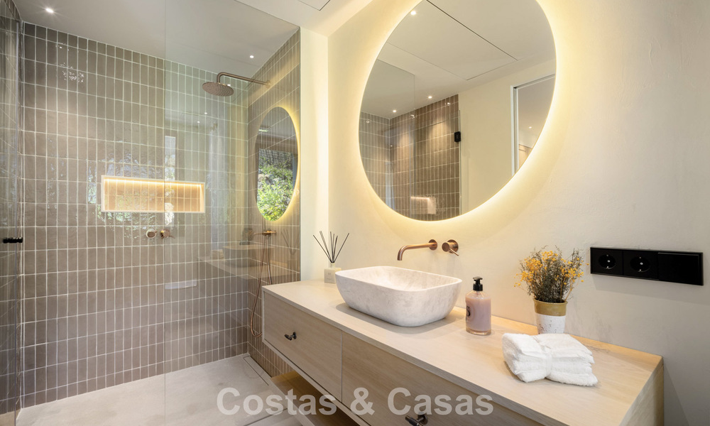 Villa de luxe de plain-pied, prête à emménager, à vendre dans la Vallée des Golfs de Nueva Andalucia, Marbella 781013