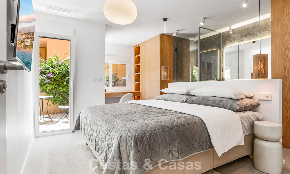 Appartement de plage, prêt à emménager, avec vue imprenable sur la mer, à vendre dans l'ouest d'Estepona 781068