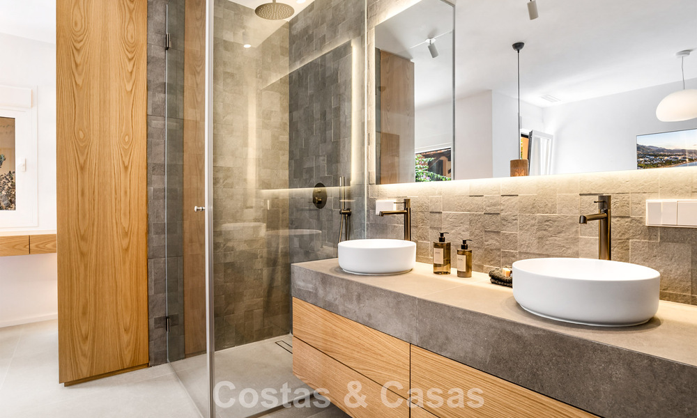 Appartement de plage, prêt à emménager, avec vue imprenable sur la mer, à vendre dans l'ouest d'Estepona 781070