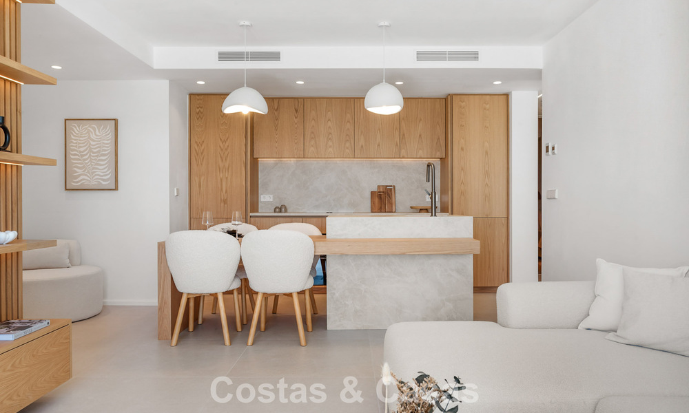 Appartement de plage, prêt à emménager, avec vue imprenable sur la mer, à vendre dans l'ouest d'Estepona 781078