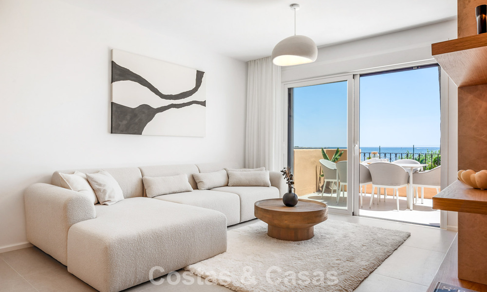 Appartement de plage, prêt à emménager, avec vue imprenable sur la mer, à vendre dans l'ouest d'Estepona 781080