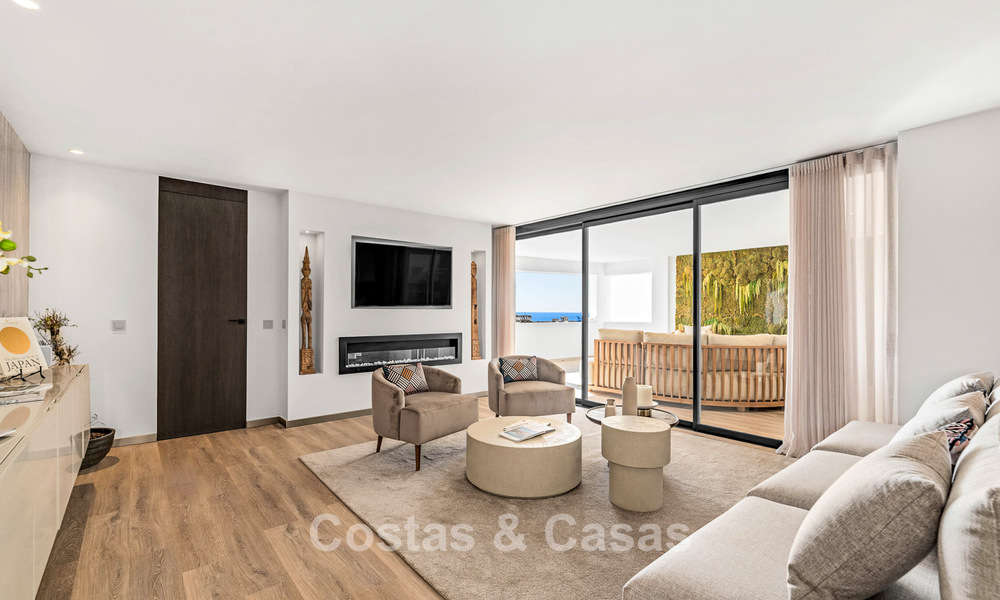 Spacieux appartement rénové de 5 chambres à vendre à Puerto Banús, Marbella 781219