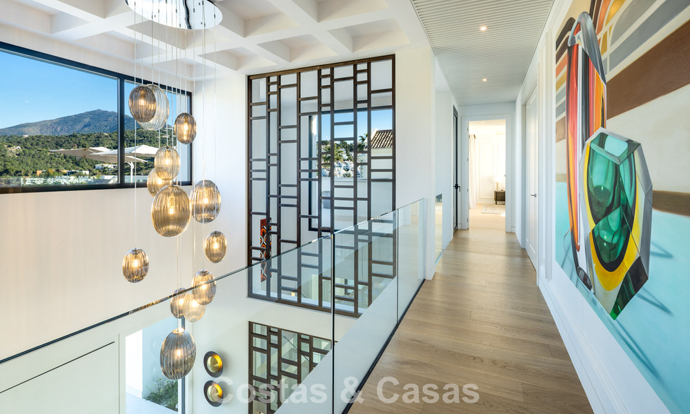 Villa de luxe exclusive à l'architecture andalouse moderne à vendre avec vue panoramique sur la mer à Marbella - Benahavis 781194
