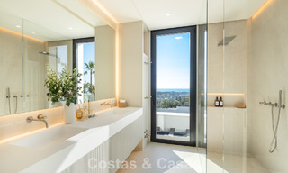 Villa de luxe exclusive à l'architecture andalouse moderne à vendre avec vue panoramique sur la mer à Marbella - Benahavis 781195 