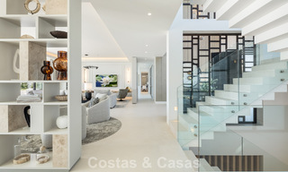 Villa de luxe exclusive à l'architecture andalouse moderne à vendre avec vue panoramique sur la mer à Marbella - Benahavis 781205 