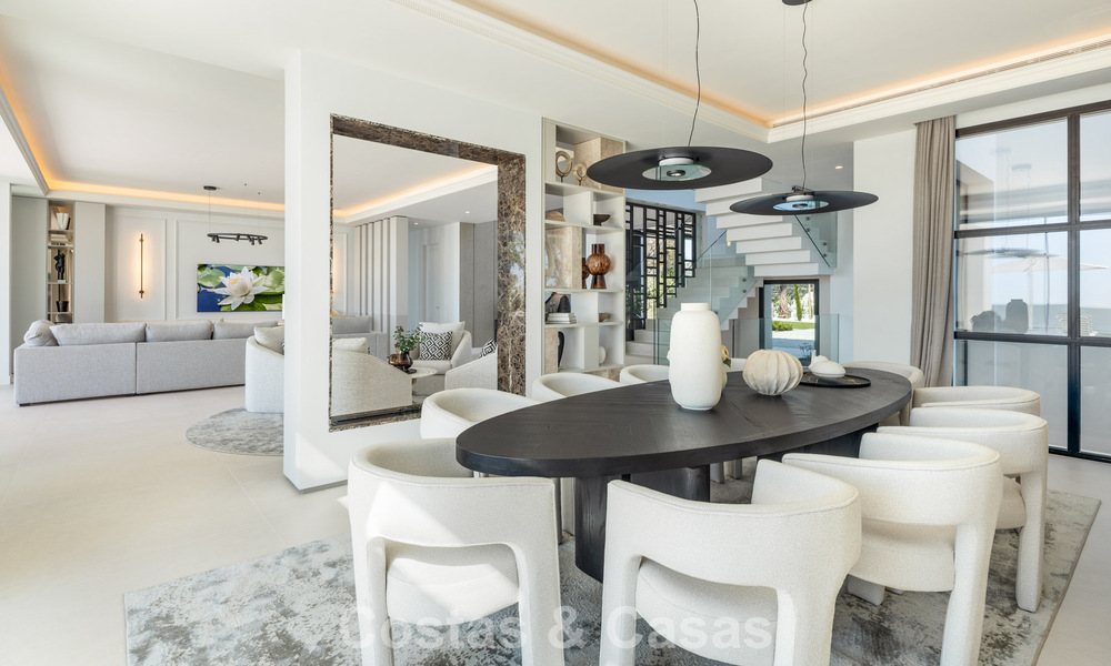 Villa de luxe exclusive à l'architecture andalouse moderne à vendre avec vue panoramique sur la mer à Marbella - Benahavis 781206