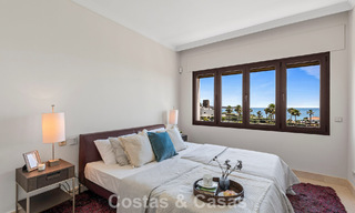 Penthouse de luxe à vendre en bord de mer sur le New Golden Mile, entre Marbella et Estepona 781261 