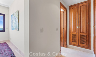 Penthouse de luxe à vendre en bord de mer sur le New Golden Mile, entre Marbella et Estepona 781262 