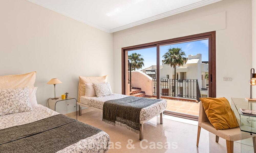 Penthouse de luxe à vendre en bord de mer sur le New Golden Mile, entre Marbella et Estepona 781270