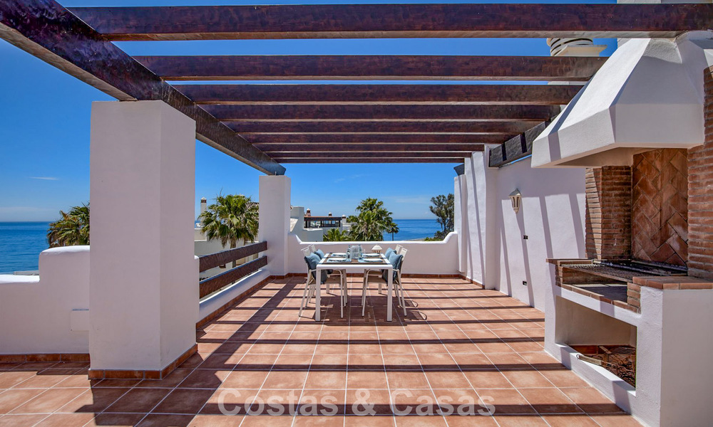Penthouse de luxe à vendre en bord de mer sur le New Golden Mile, entre Marbella et Estepona 781274