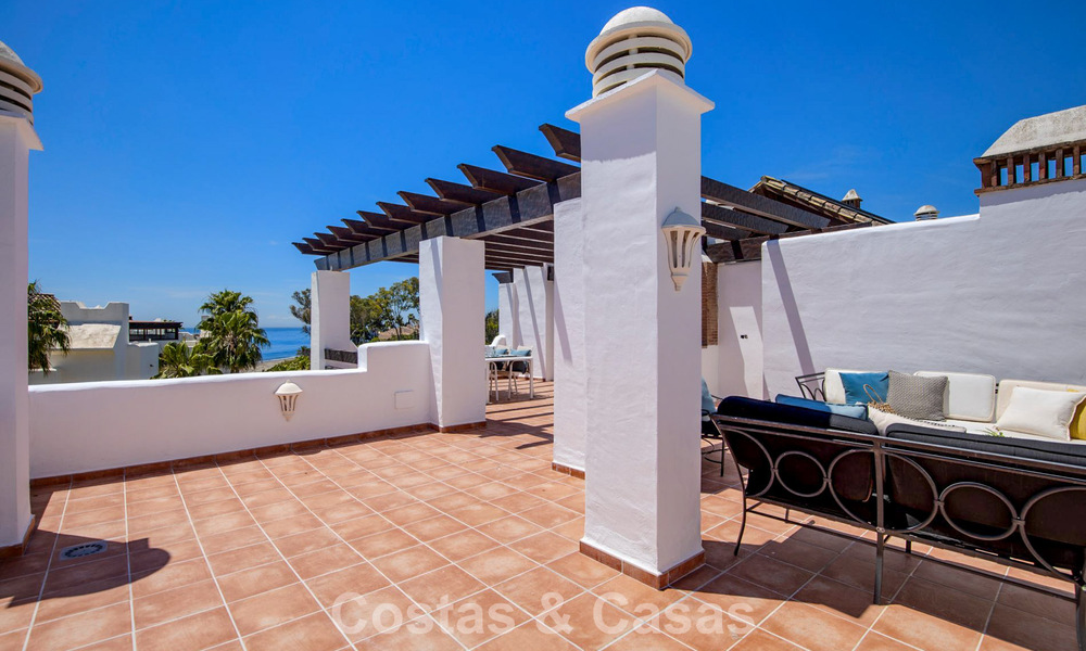 Penthouse de luxe à vendre en bord de mer sur le New Golden Mile, entre Marbella et Estepona 781278