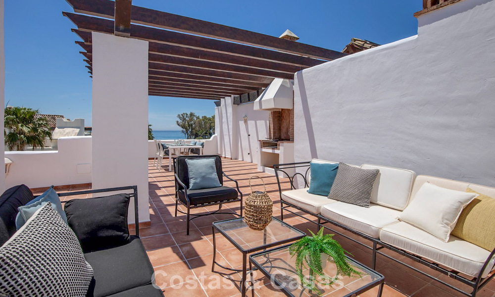 Penthouse de luxe à vendre en bord de mer sur le New Golden Mile, entre Marbella et Estepona 781279