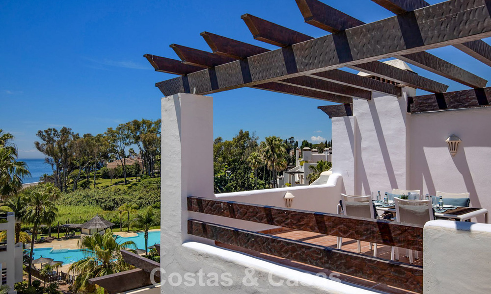 Penthouse de luxe à vendre en bord de mer sur le New Golden Mile, entre Marbella et Estepona 781280