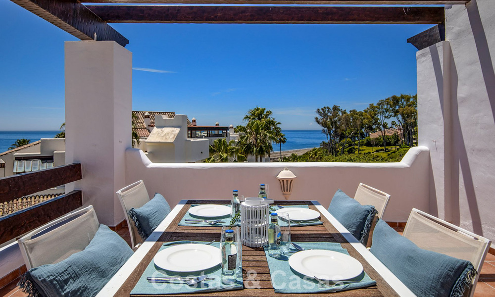 Penthouse de luxe à vendre en bord de mer sur le New Golden Mile, entre Marbella et Estepona 781286