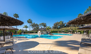 Penthouse de luxe à vendre en bord de mer sur le New Golden Mile, entre Marbella et Estepona 795129 