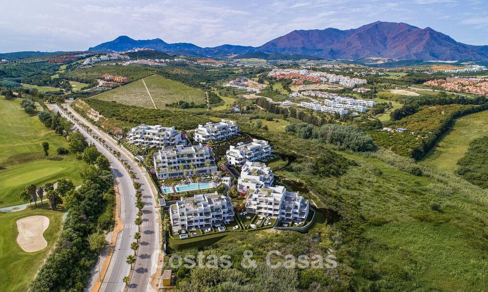 Lancement! Appartements modernes sur plan avec vue sur la mer à vendre à Casares Costa, Costa del Sol 788232