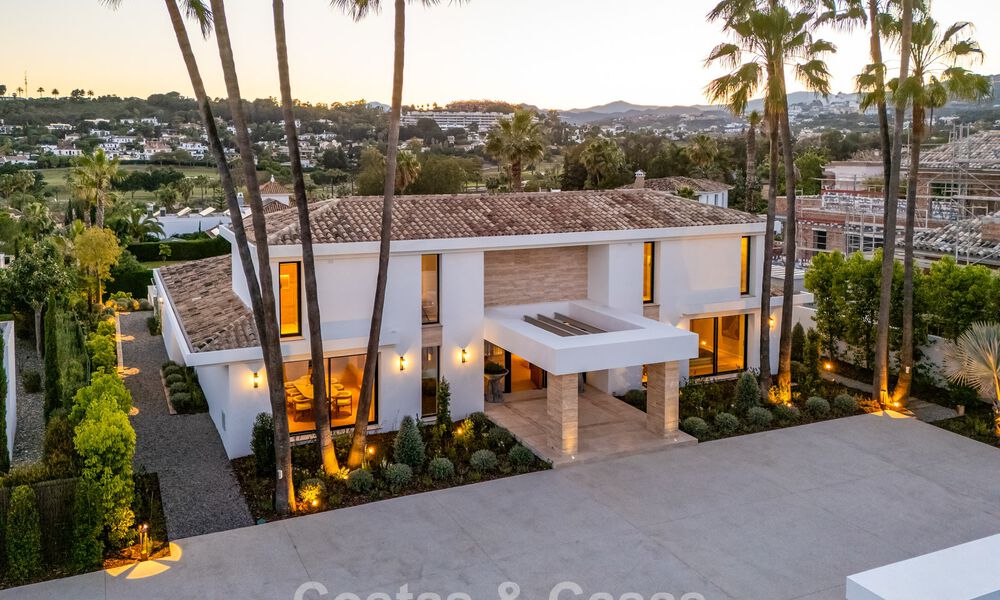 Spectaculaire villa de luxe à vendre dans une urbanisation prisée de Nueva Andalucia, Marbella 781291
