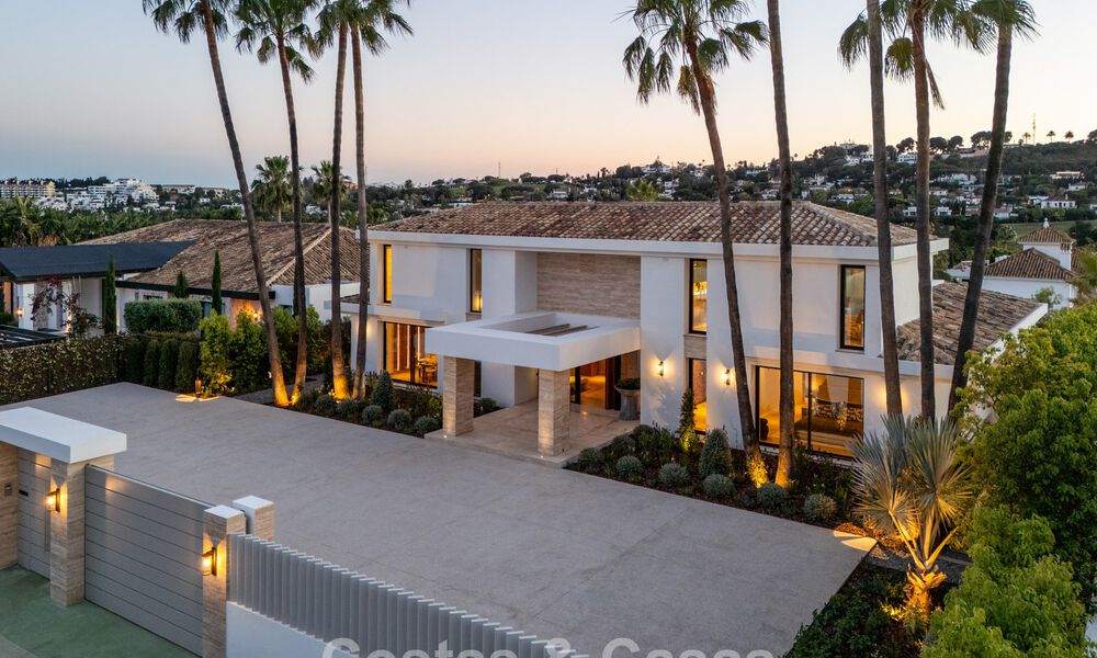 Spectaculaire villa de luxe à vendre dans une urbanisation prisée de Nueva Andalucia, Marbella 781293