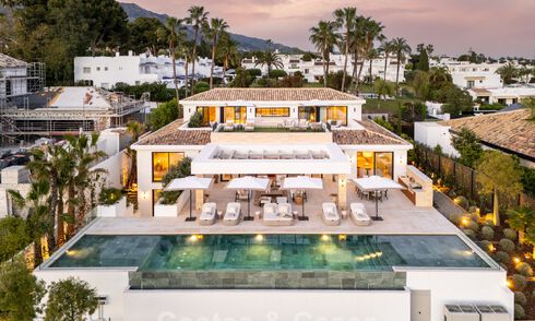 Spectaculaire villa de luxe à vendre dans une urbanisation prisée de Nueva Andalucia, Marbella 781296