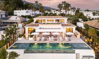 Spectaculaire villa de luxe à vendre dans une urbanisation prisée de Nueva Andalucia, Marbella 781296 