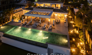 Spectaculaire villa de luxe à vendre dans une urbanisation prisée de Nueva Andalucia, Marbella 781300 