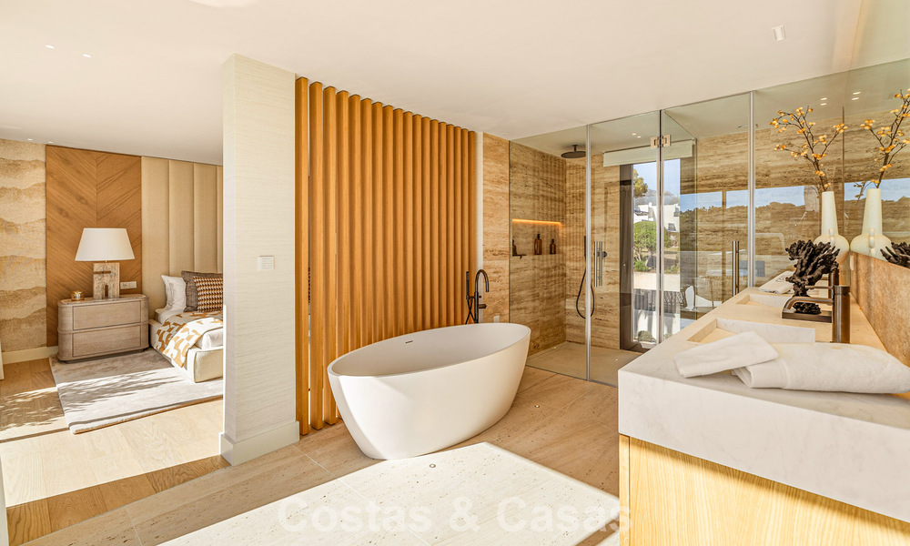 Spectaculaire villa de luxe à vendre dans une urbanisation prisée de Nueva Andalucia, Marbella 781302