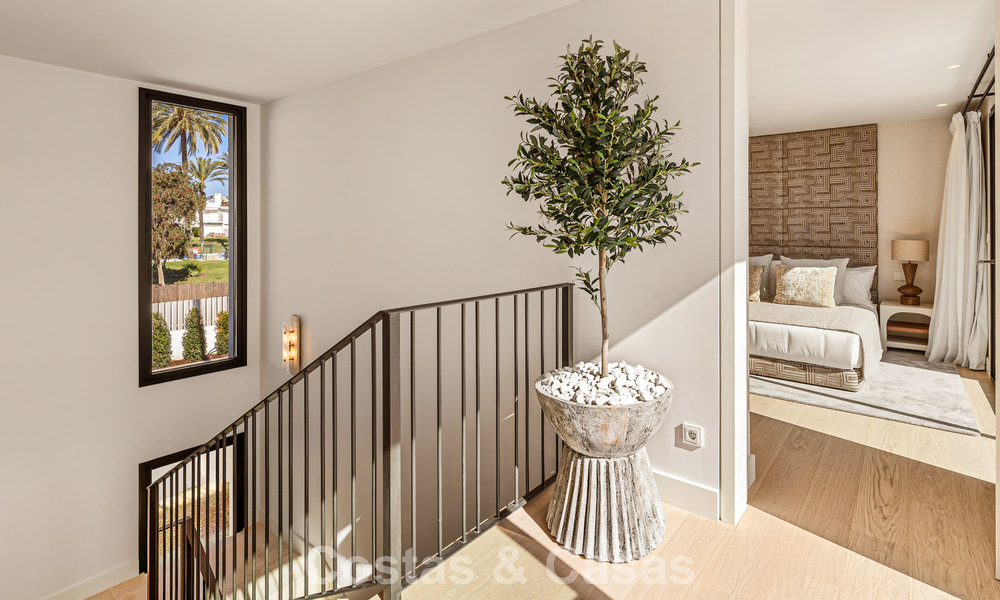 Spectaculaire villa de luxe à vendre dans une urbanisation prisée de Nueva Andalucia, Marbella 781308